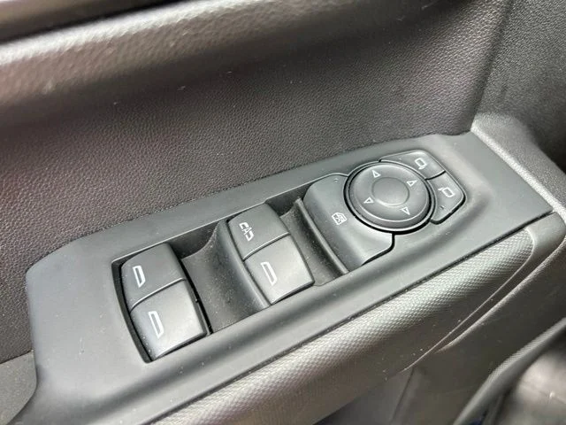 Used 2022 Blue Chevrolet Custom image 16