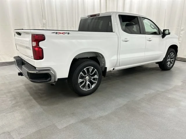 New 2026 Summit White Chevrolet LT (2FL) image 4