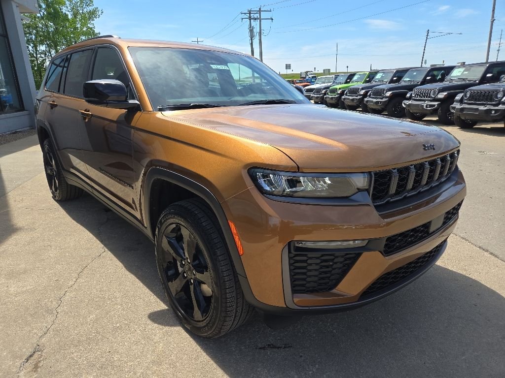 New 2026 Copper Shino Metallic Clear-Coat Exterior Paint Jeep Limited image 14