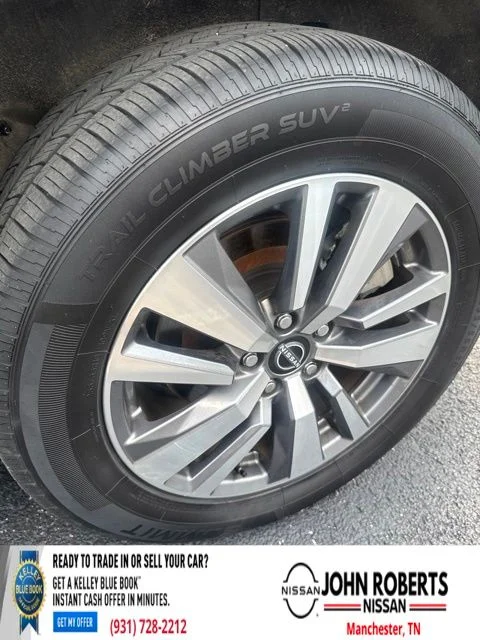 Used 2023 Gray Nissan SL image 12