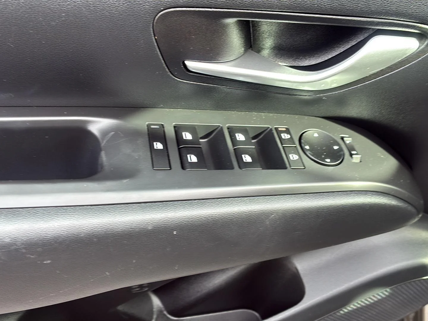 Used 2025 Cashmere Bronze Hyundai SEL Convenience image 23