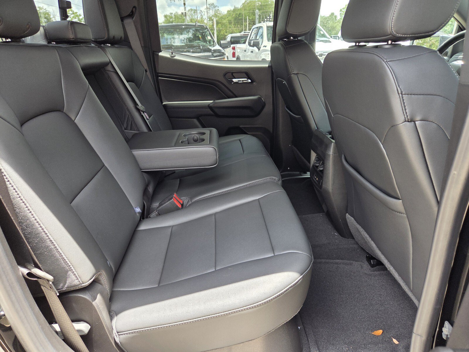 2026 Chevrolet Colorado LT - Photo 14