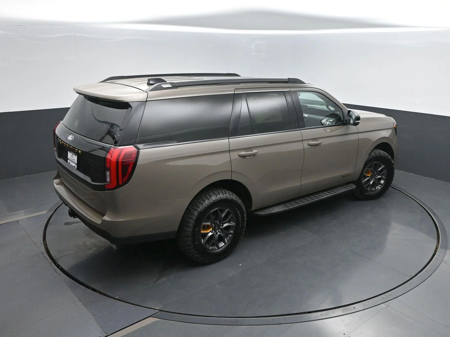 New 2027 Marsh Gray Ford Tremor® image 41
