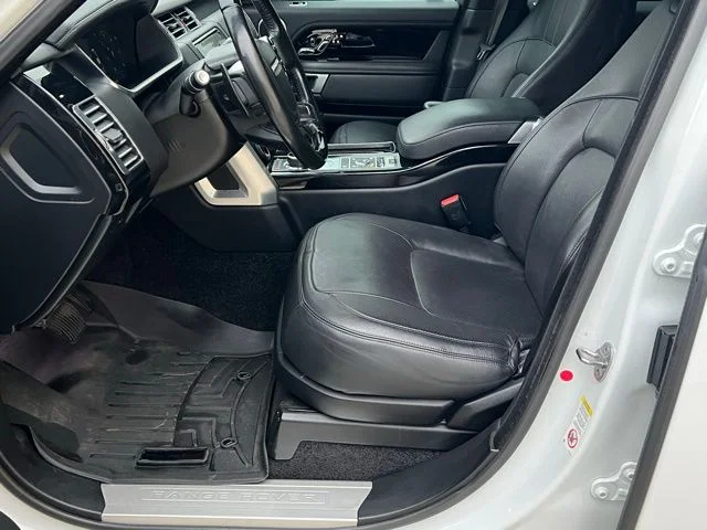 Used 2018 White Land Rover HSE image 21