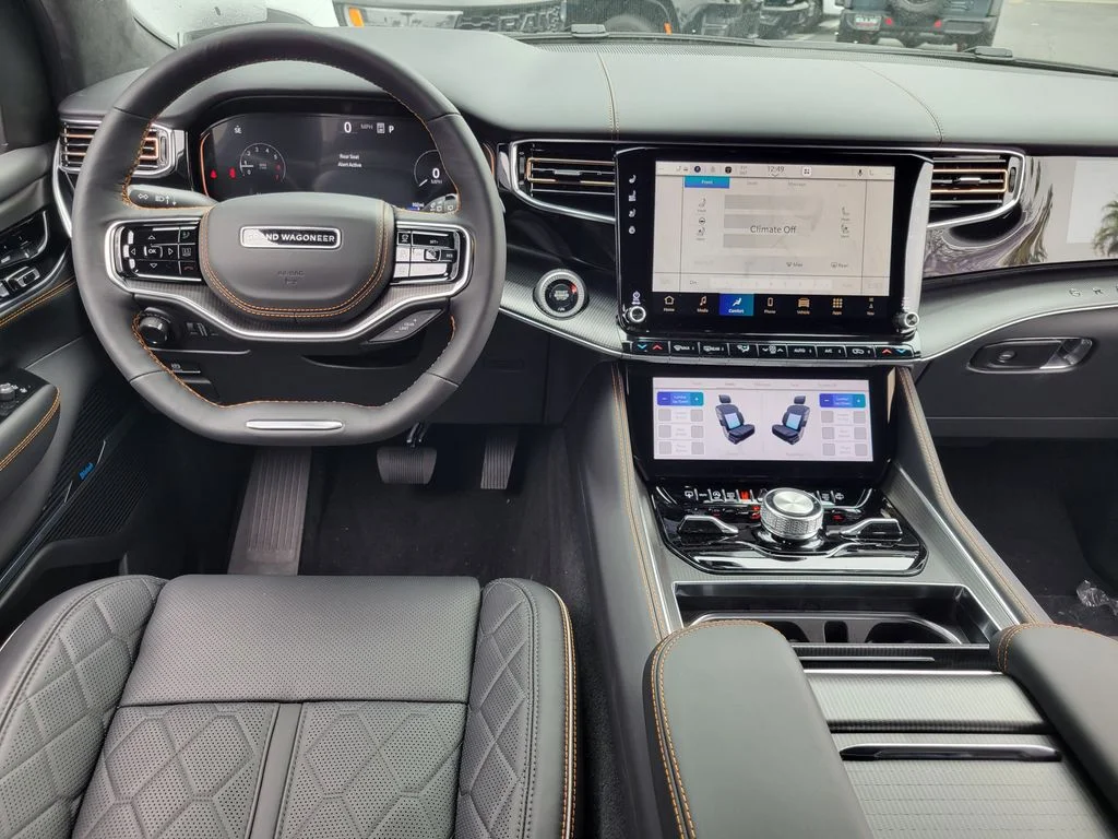2026 Jeep Grand Wagoneer photo 3
