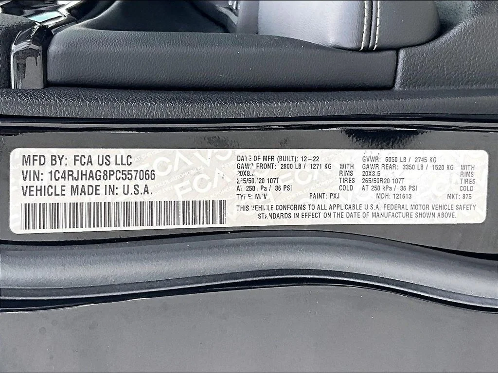 Used 2023 Black Jeep Altitude X image 35