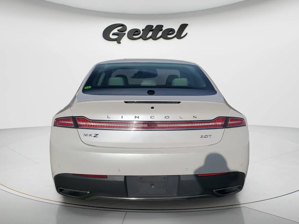 Used 2020 White Platinum Me Lincoln Standard image 4