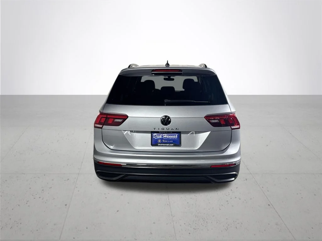 Certified Used 2023 Silver Volkswagen 2.0T S image 8