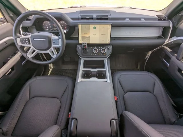 Used 2026 Fuji White Land Rover S image 15