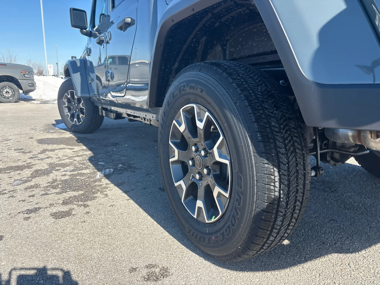 New 2026 Anvil Clear-Coat Exterior Paint Jeep Sahara image 6
