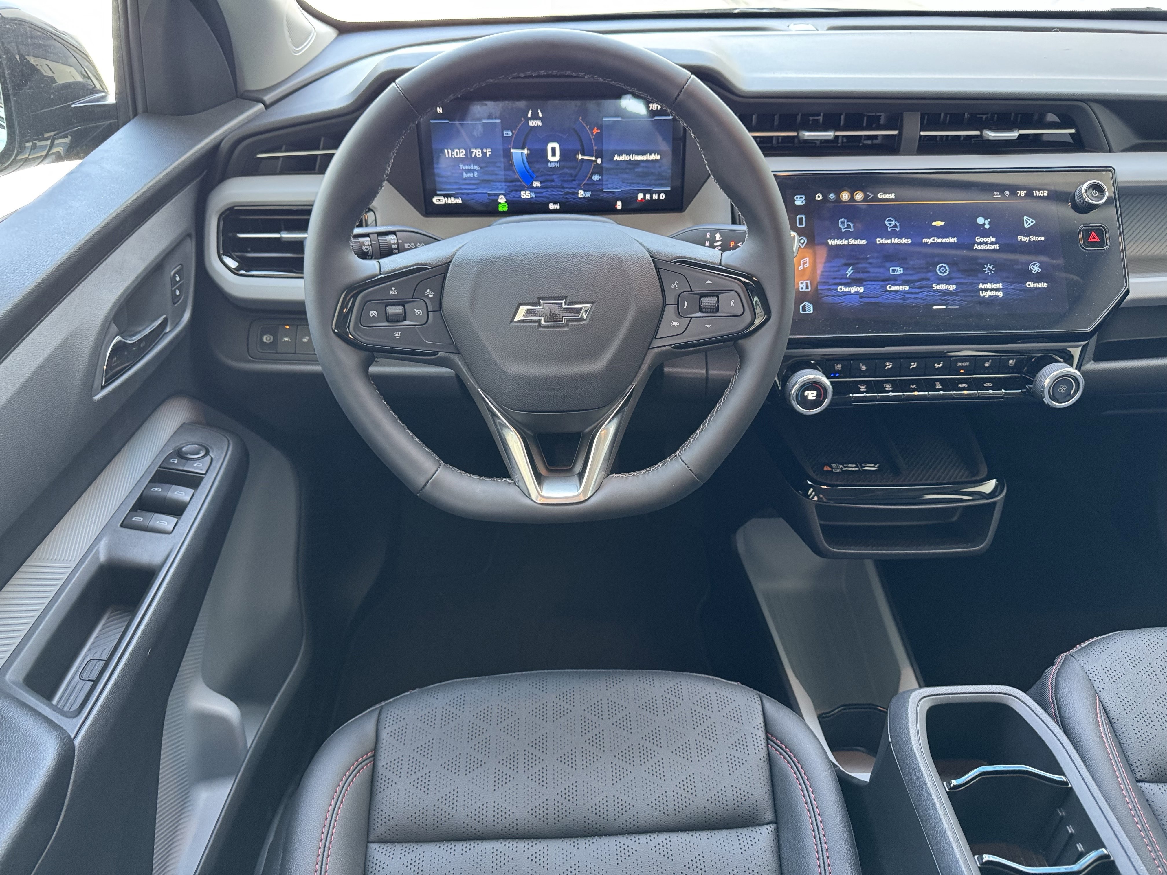 2027 Chevrolet Bolt RS - Photo 18
