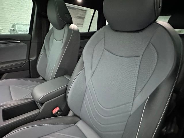 New 2026 Deep Black Pearl Volkswagen 2.0T SE R-Line Black image 23