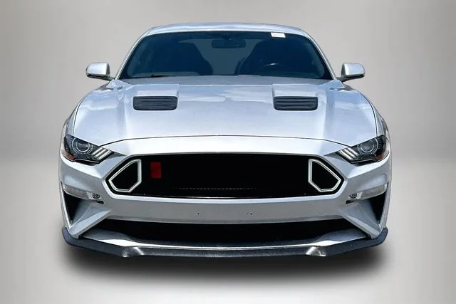 Used 2019 Silver Ford GT Premium image 3