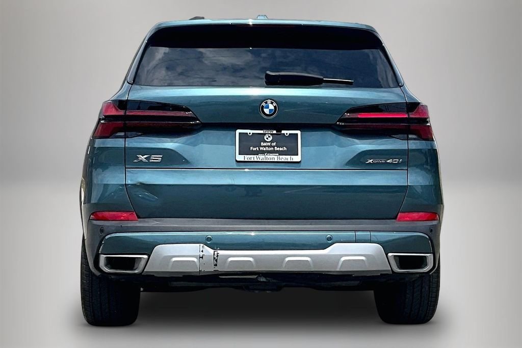 Used 2024 Blue BMW xDrive40i image 6
