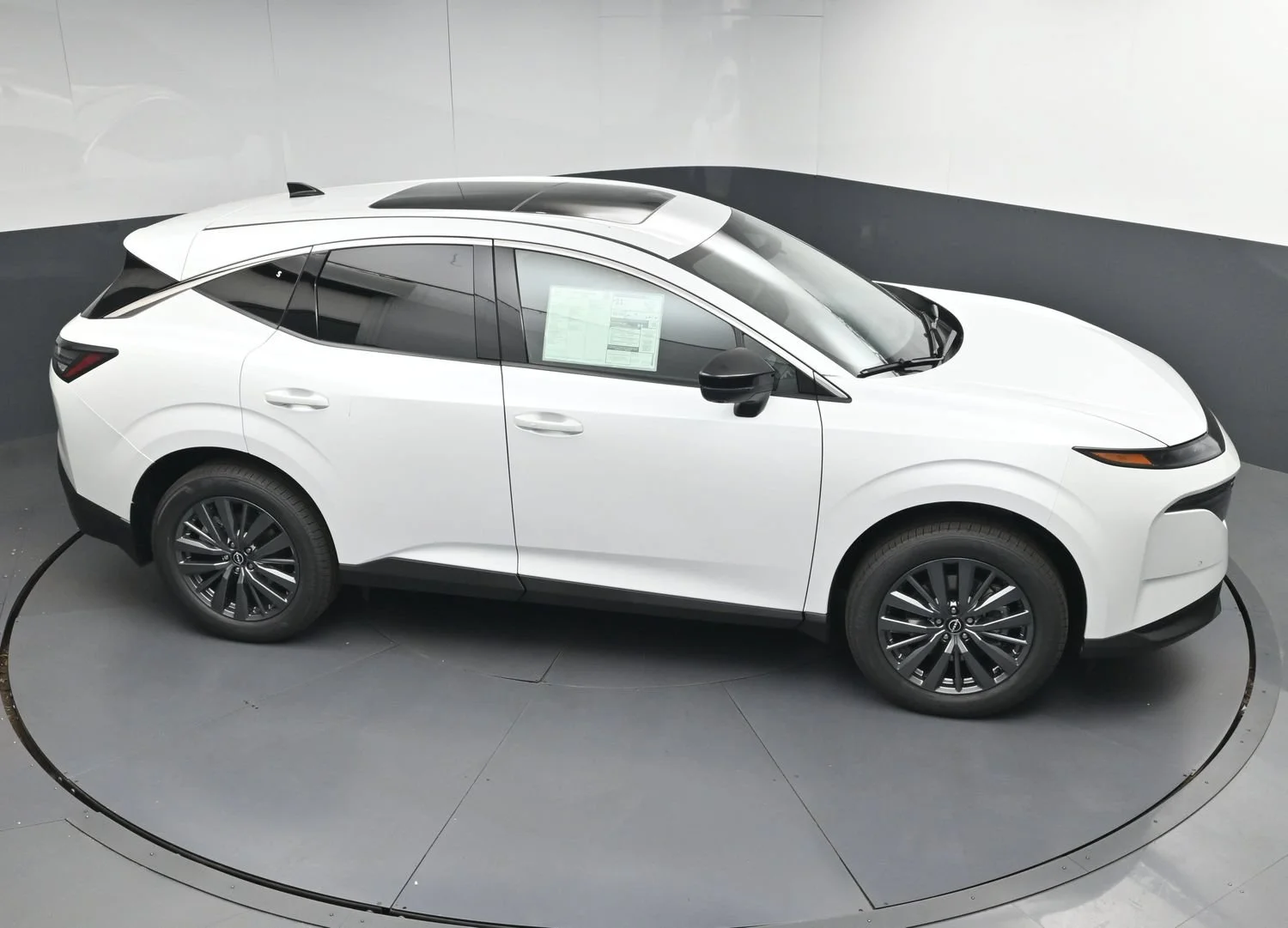 New 2026 Everest White Pearl TriCoat Nissan SL image 34