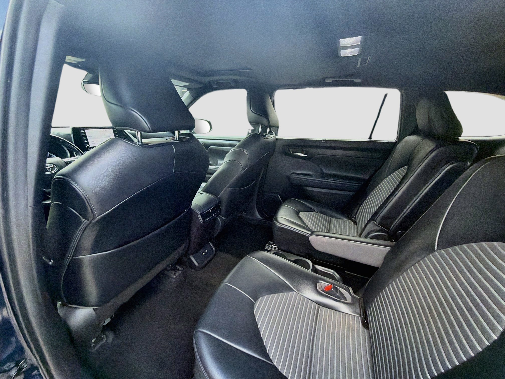 Used 2021 Blueprint Toyota XSE image 22