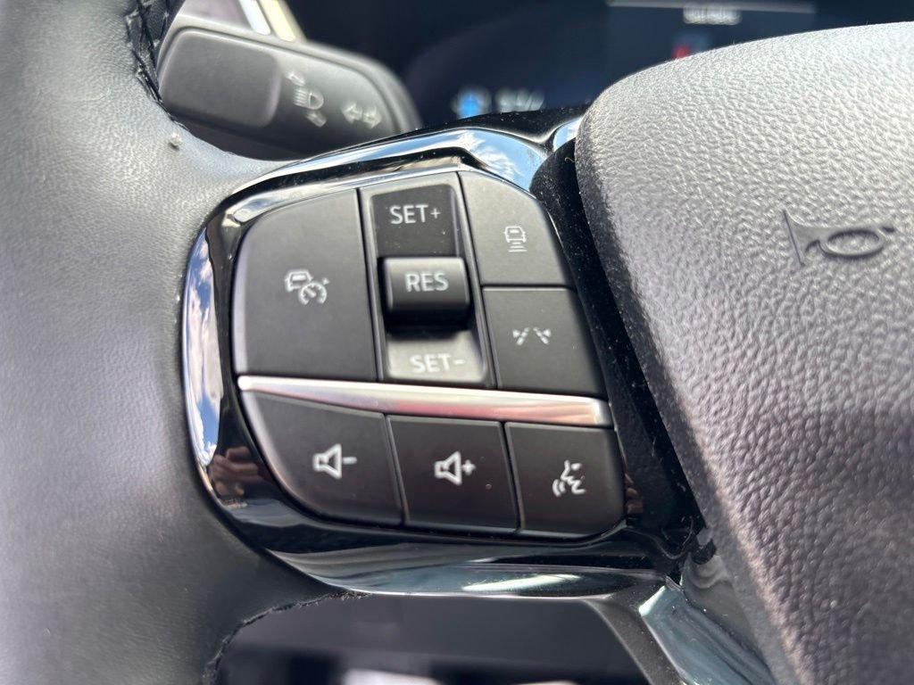 Used 2023 Blue Ford Platinum image 21