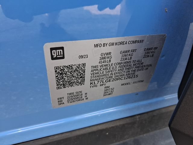 Certified Used 2024 Fountain Blue Chevrolet 1RS image 33