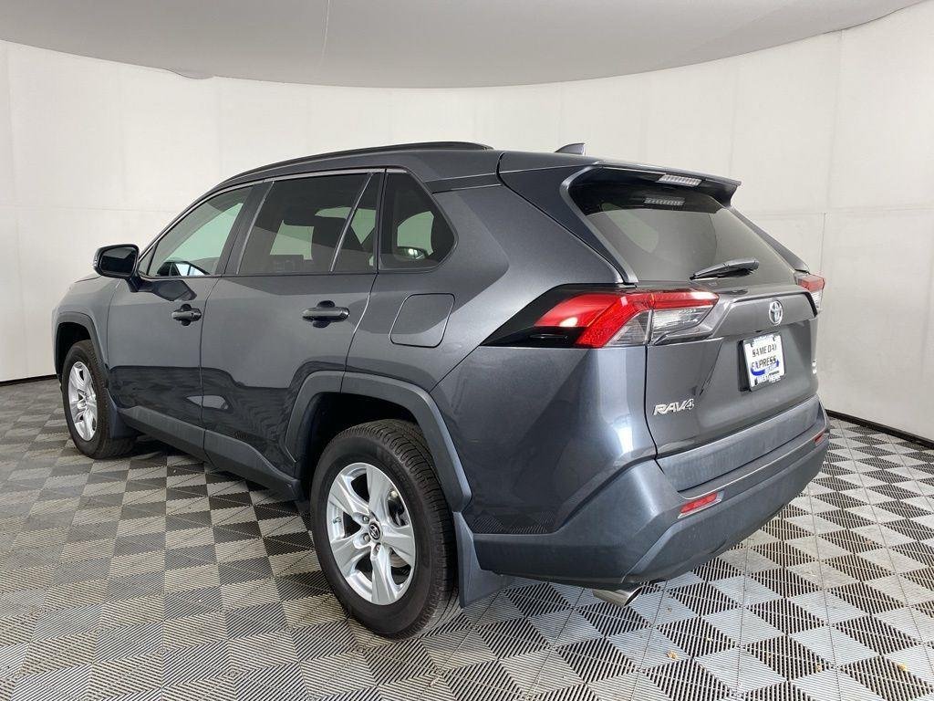 Used 2019 Magnetic Gray Metallic Toyota XLE image 13