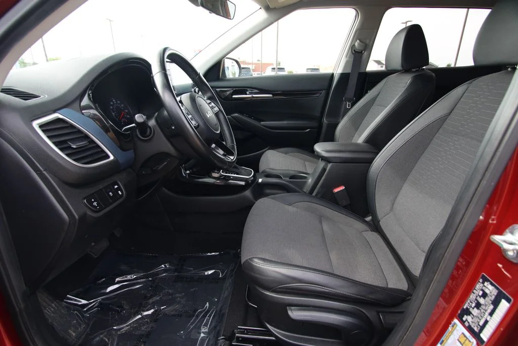 Used 2023 Orange Kia S image 6
