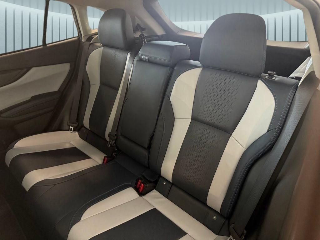 Used 2019 White Subaru Hybrid image 22