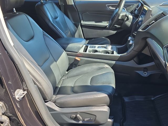 Used 2021 Black Ford Titanium image 38