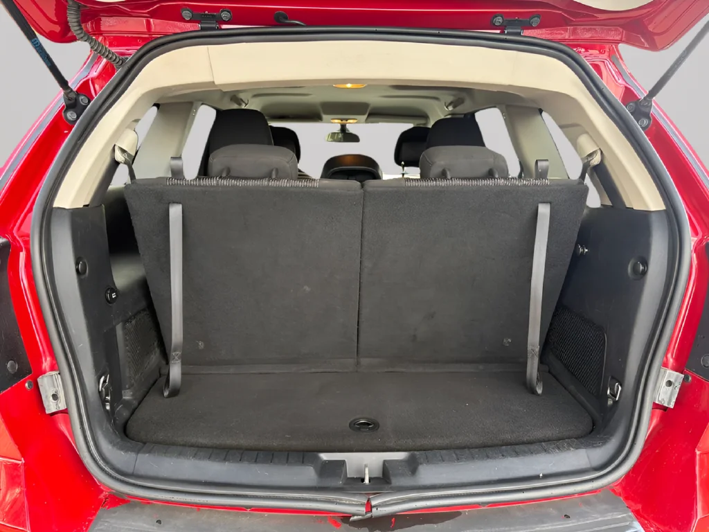 Used 2020 Red Dodge SE image 46