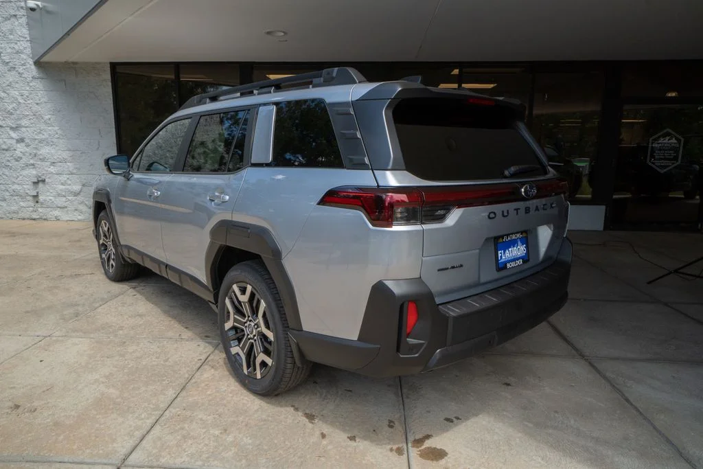 New 2026 ICE SILVER METALLIC Subaru Touring XT image 5
