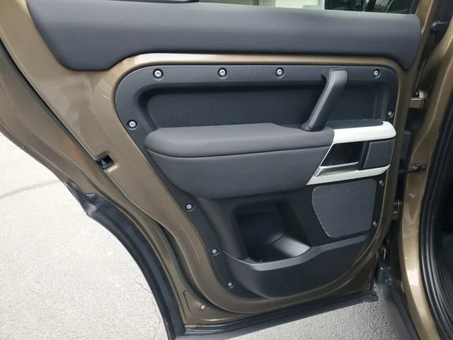 Used 2023 Gold Land Rover SE image 24