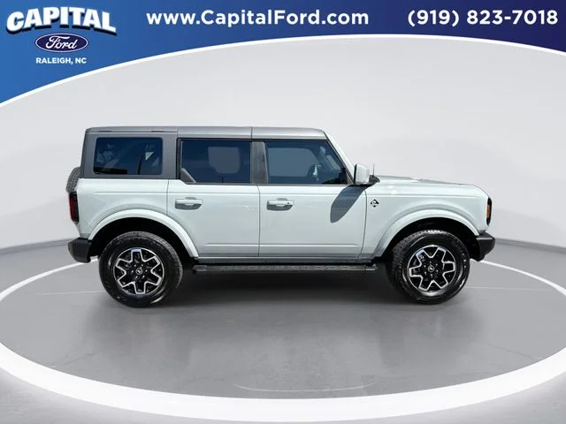 Used 2023 Gray Ford Outer Banks image 9