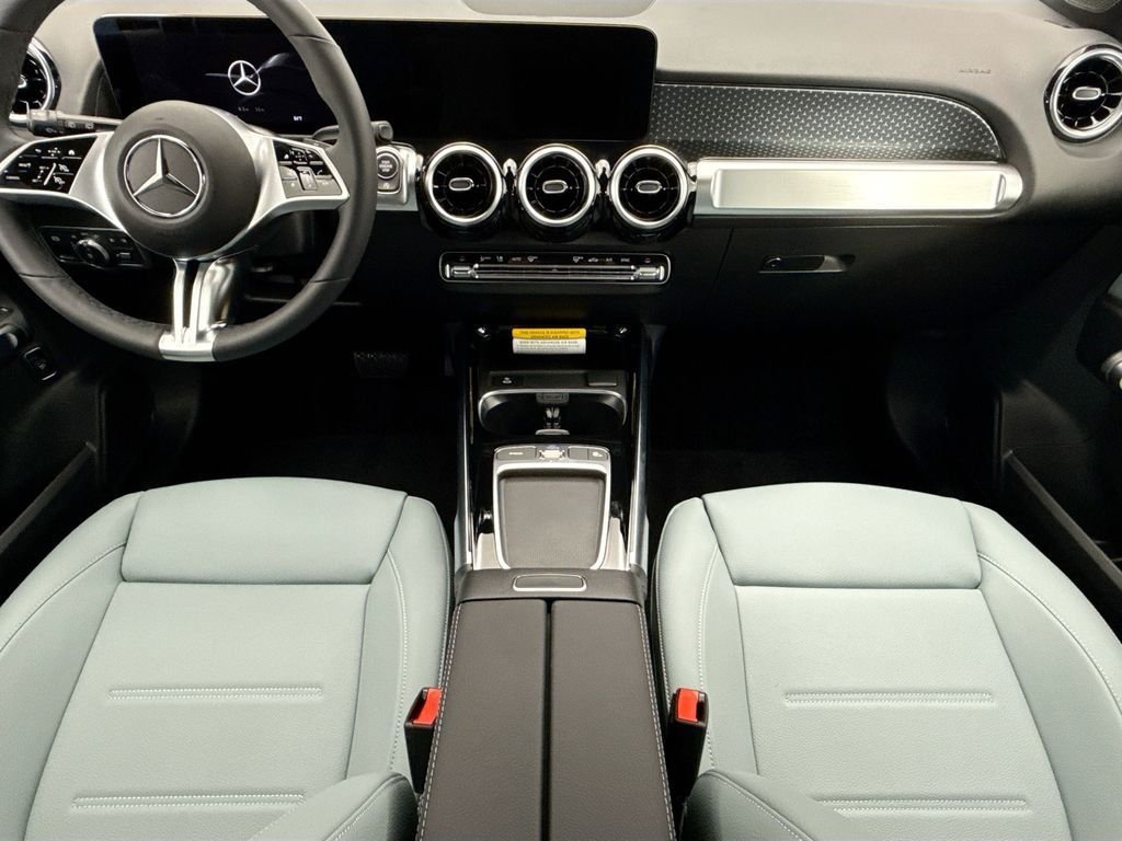 New 2026 Mountain Grey Metallic Mercedes-Benz GLB 250 image 13