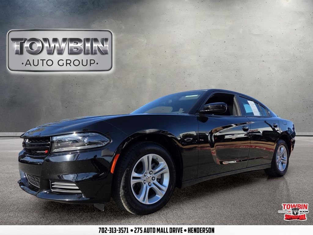 Used 2023 Black Dodge SXT image 1