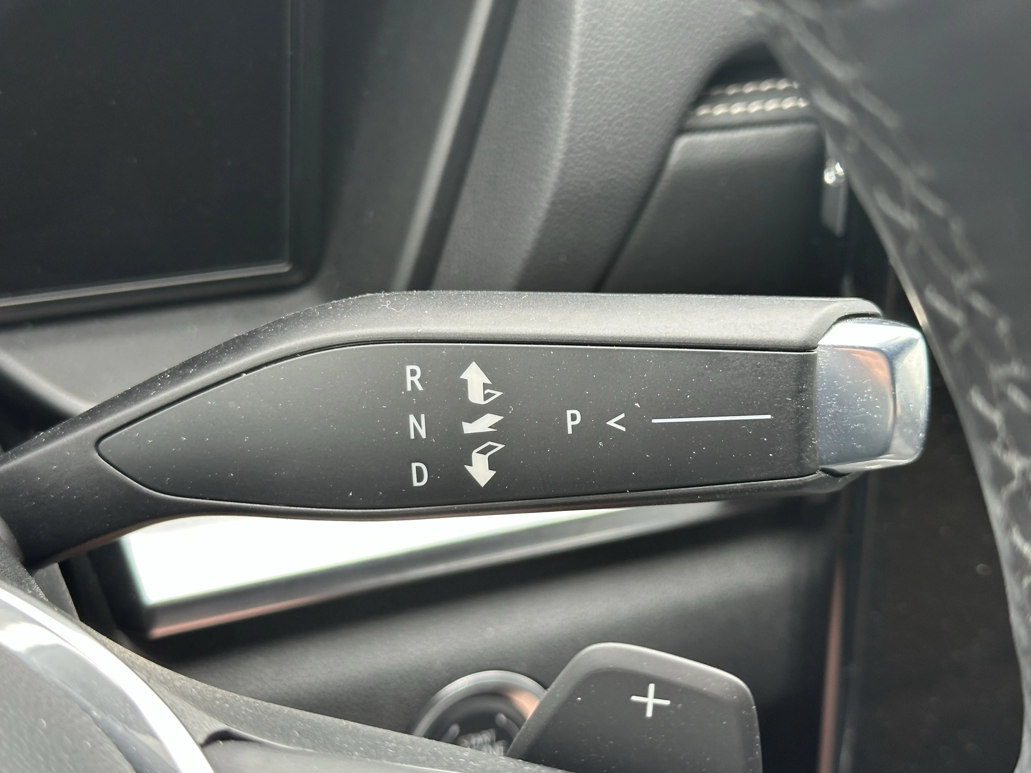 Certified Used 2025 White GMC AWD Elevation image 17