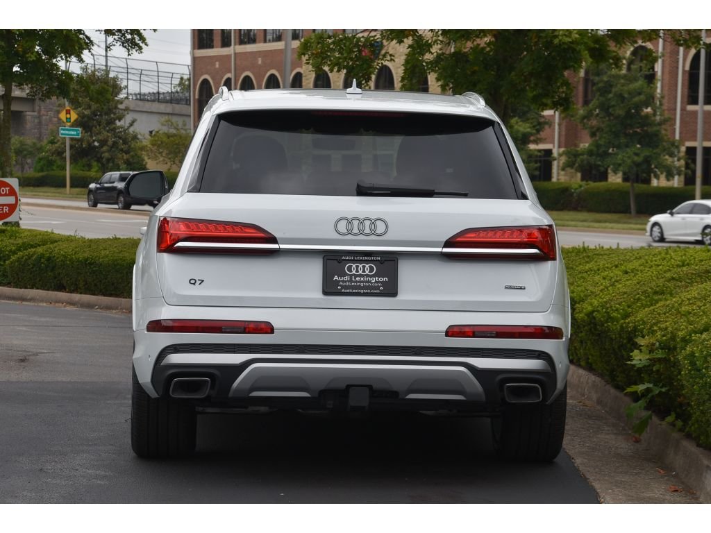 Used 2025 Whi Audi Premium Plus image 5