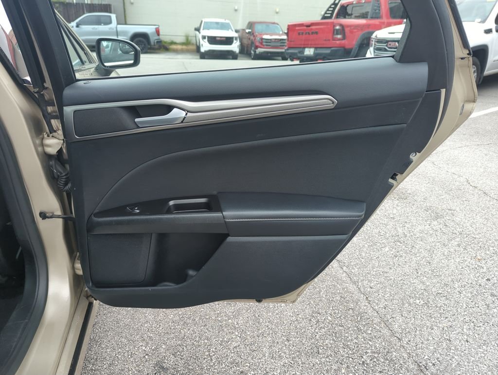 Used 2017 Gold Ford SE image 29