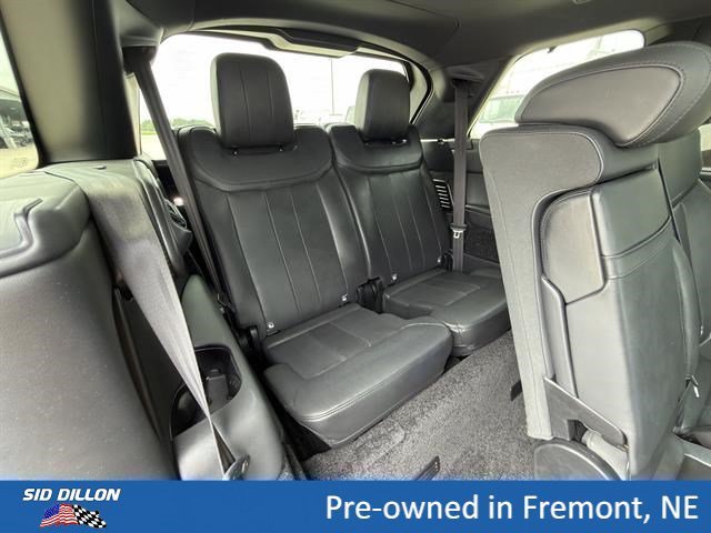 Used 2025 Gray Land Rover SE image 23