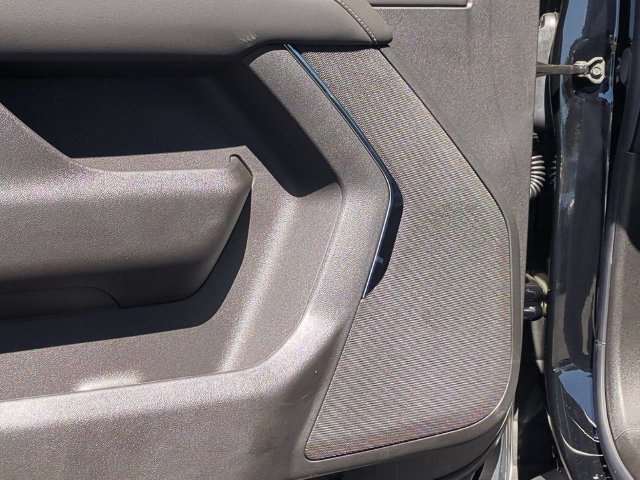 2026 Chevrolet Suburban LT - Photo 23