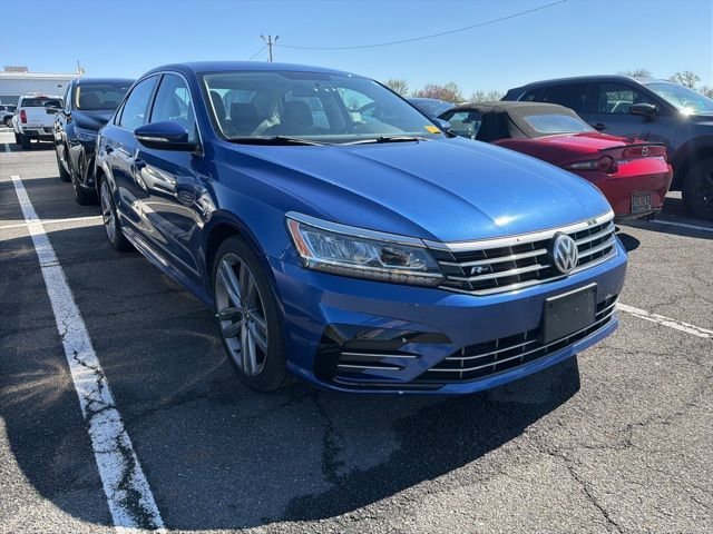 2017 Volkswagen Passat R-Line