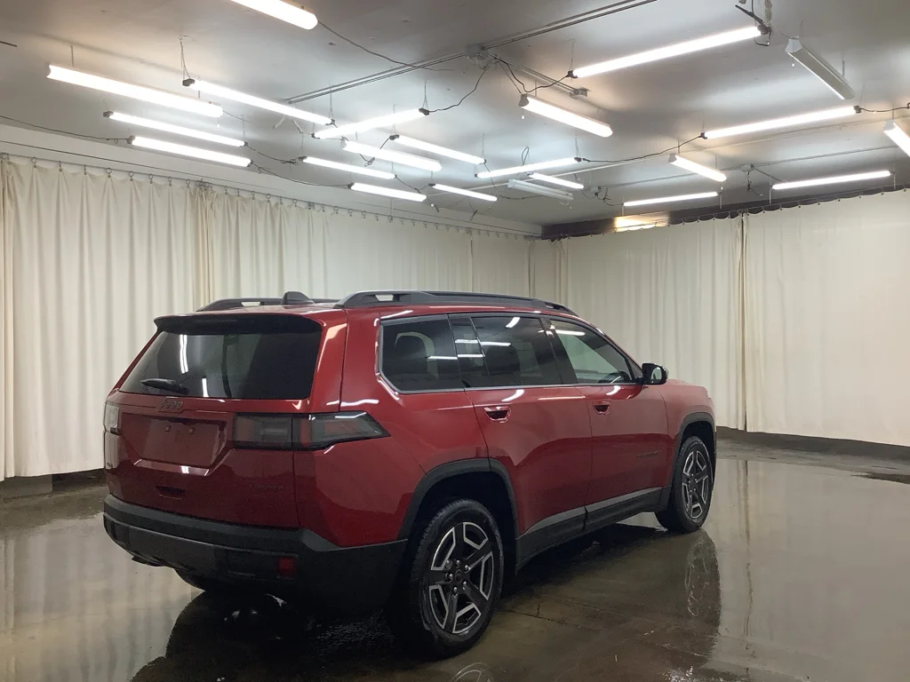 New 2026 Red Hot Pearlcoat Jeep Limited image 5