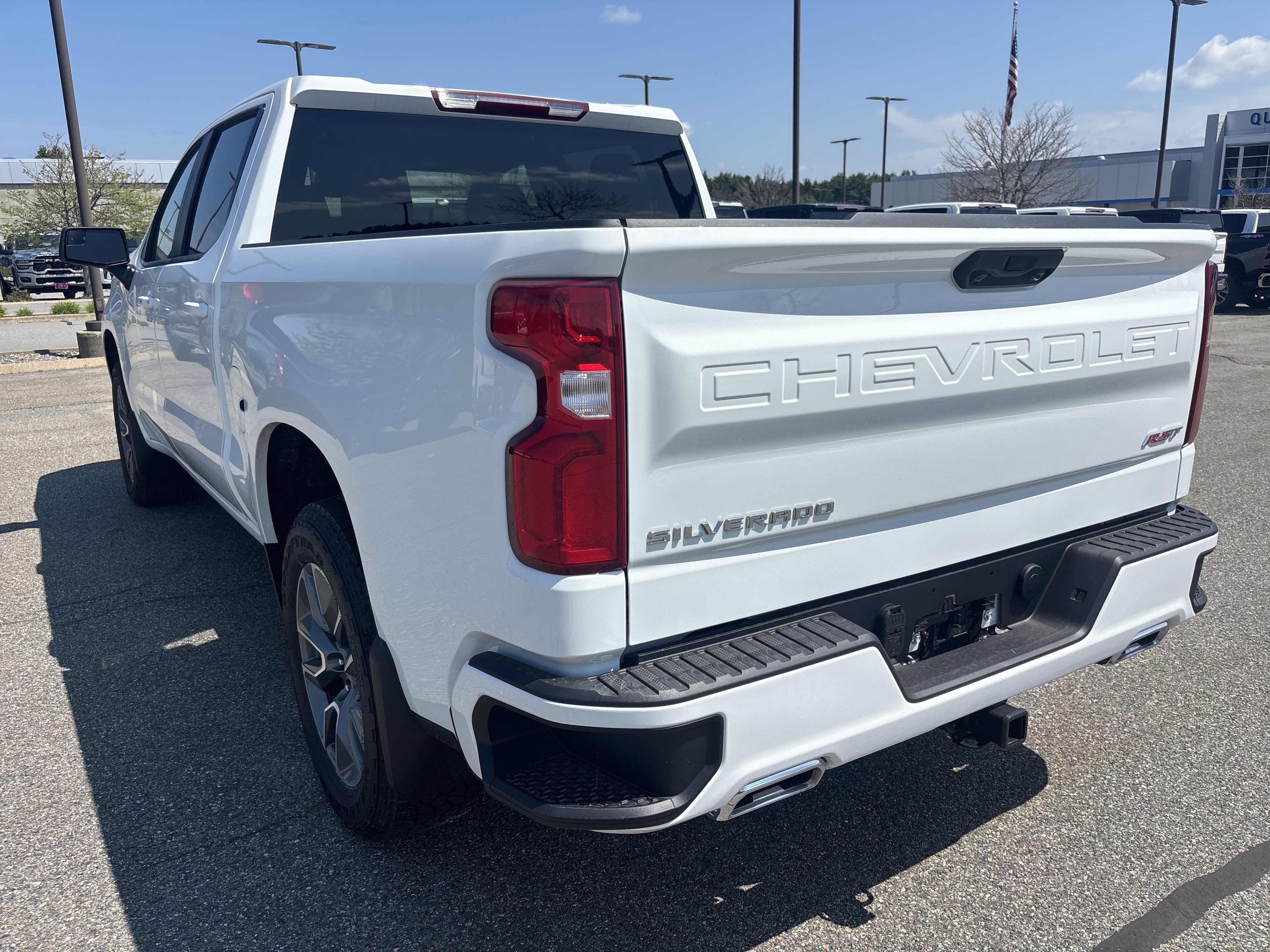 New 2026 Summit White Chevrolet RST image 3