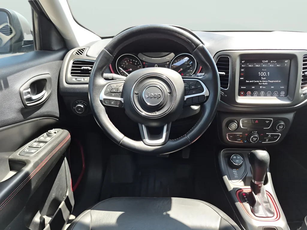 Used 2019 Gray Jeep Trailhawk image 32