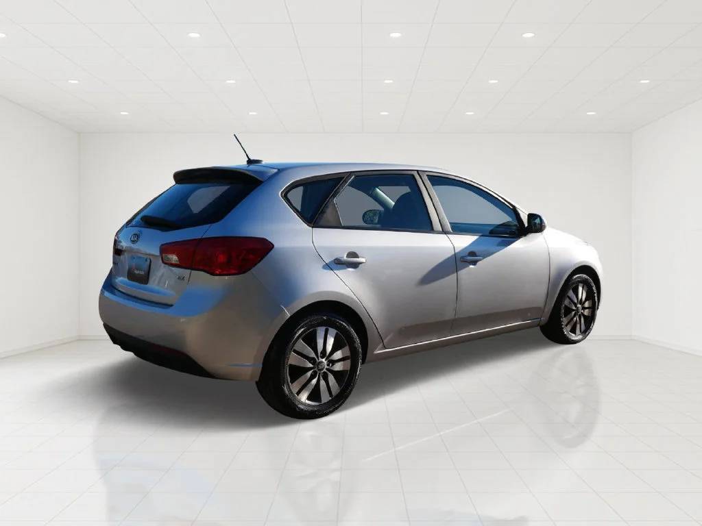 Used 2013 Silver Kia EX image 6
