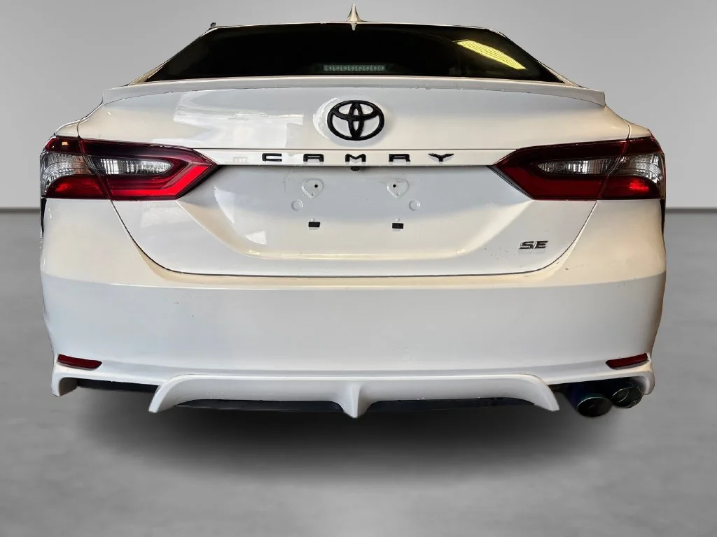 Used 2023 Ice Toyota SE image 15