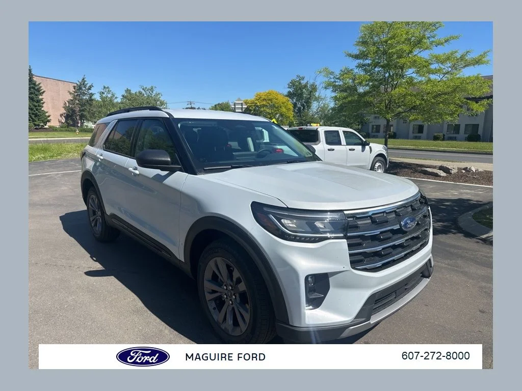 2026 Ford Explorer Active 4WD's photo