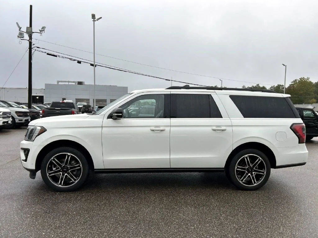 Used 2021 White Metallic Ford Limited image 6