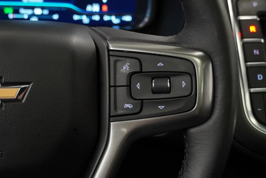 Used 2022 Black Chevrolet LT image 23