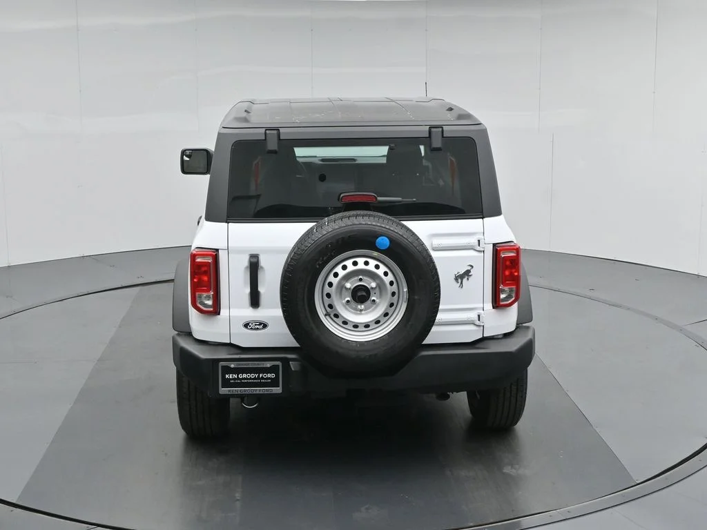New 2026 Oxford White Ford Base image 38