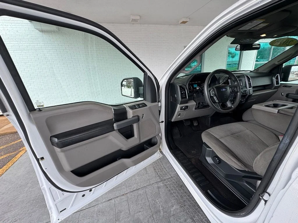 Used 2018 White Ford XLT image 11
