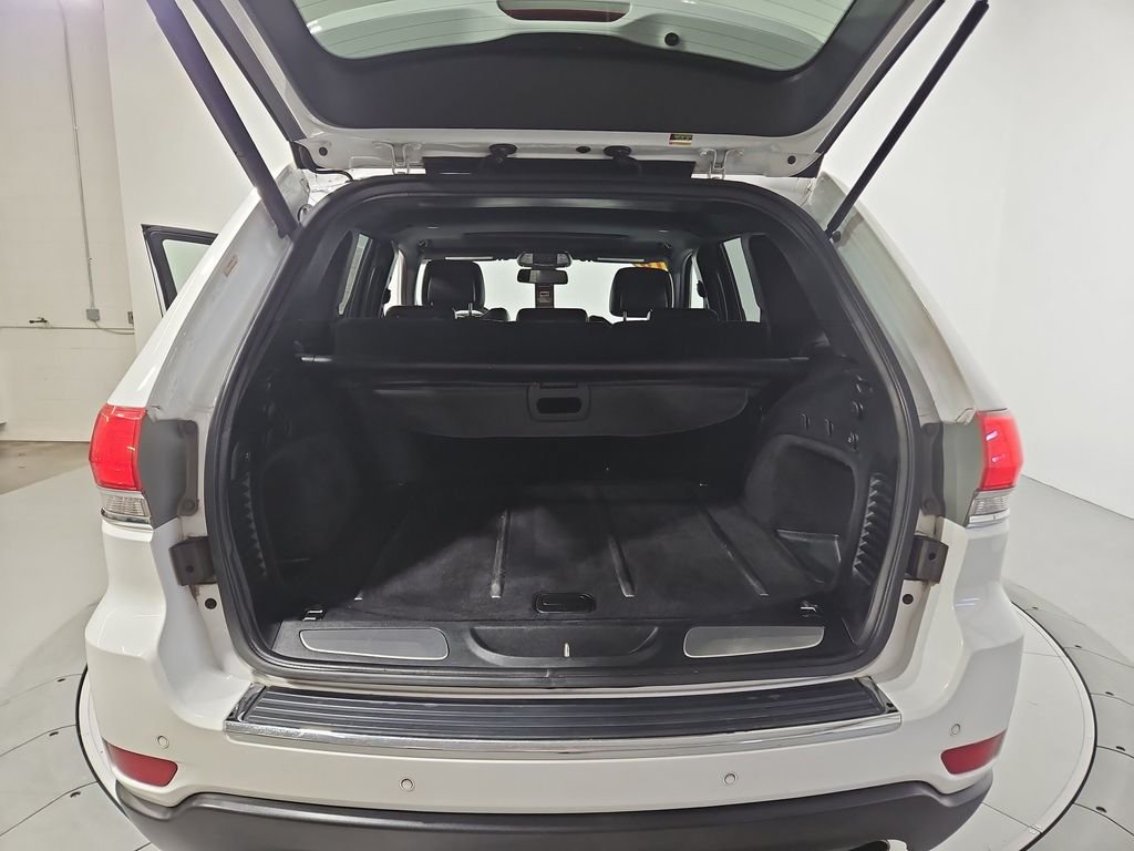 Used 2016 White Jeep Limited image 24
