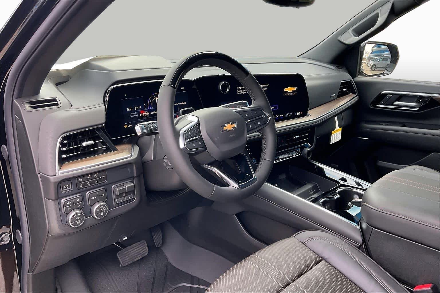 2026 Chevrolet Suburban High Country - Photo 8